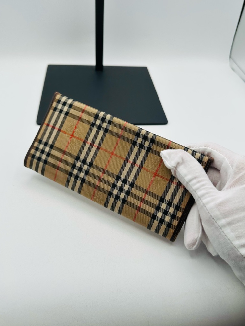 Burberry Vintage Long Plaid Wallet - Picture 4 of 12